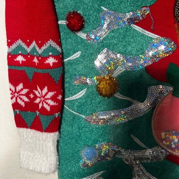 NWT M Christmas Sweater United States Sweaters Red Festive Tree Reindeer Orname - Picture 7 of 16